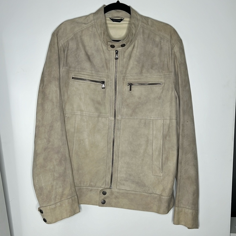 Hugo Boss 44R Light Gray Beige Suede Zip Front Snap Leather Interior Jacket